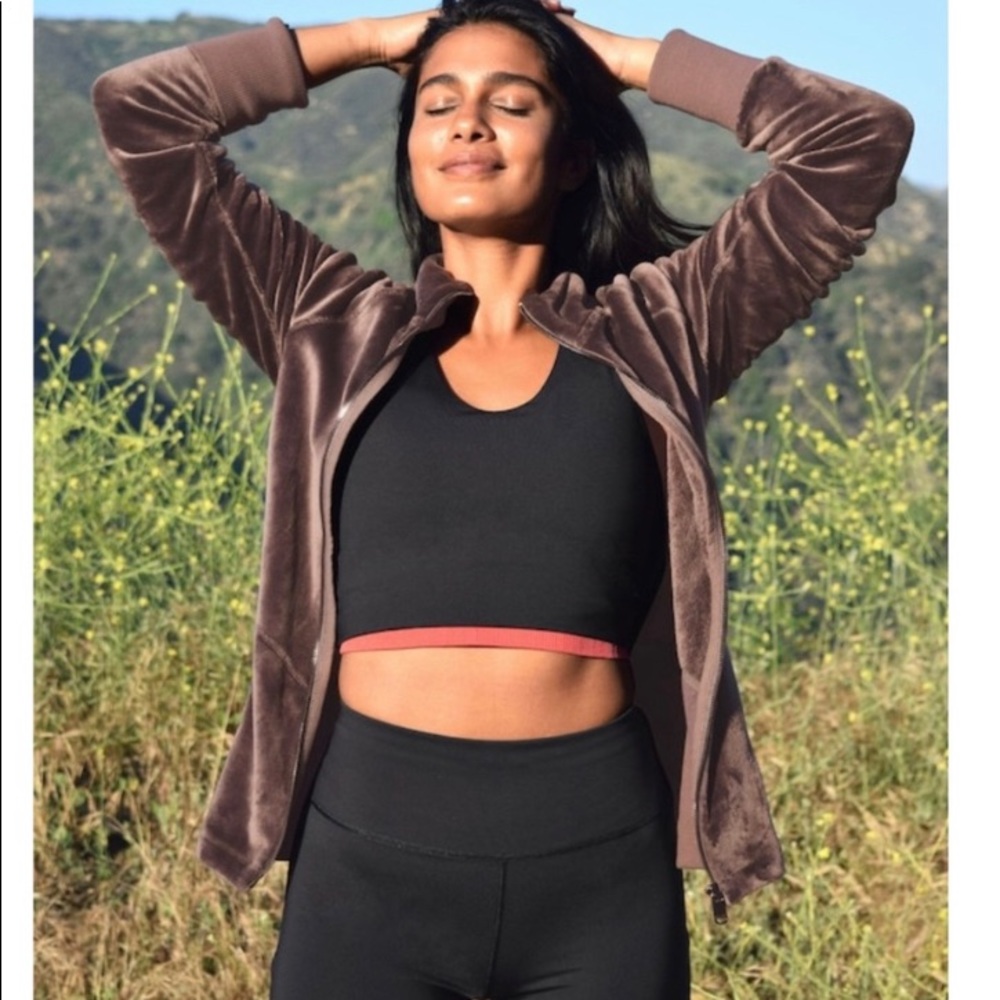 NWT Athleta A-C Ultimate Crop - Picture 4 of 7